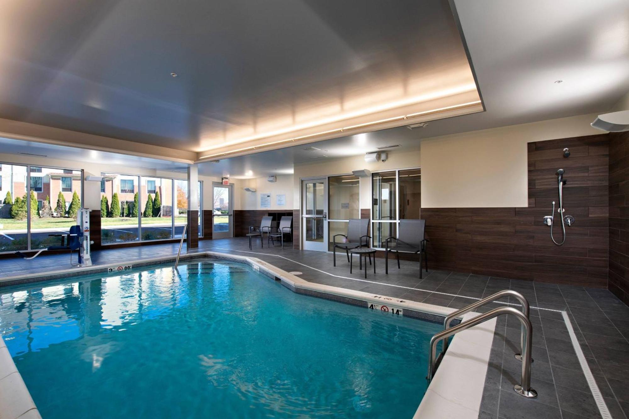 Fairfield Inn & Suites By Marriott Dayton North Murlin Heights Bagian luar foto