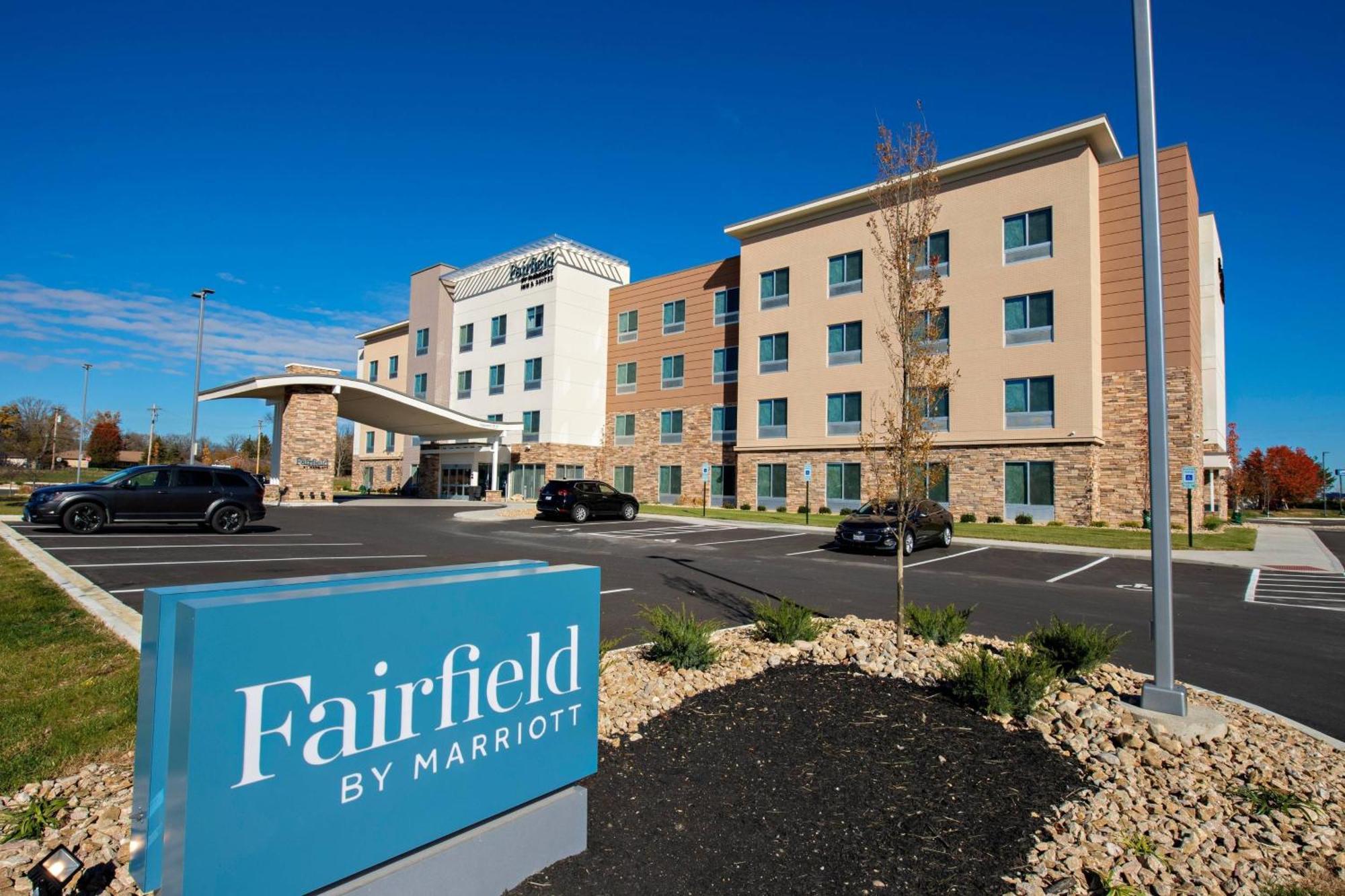 Fairfield Inn & Suites By Marriott Dayton North Murlin Heights Bagian luar foto